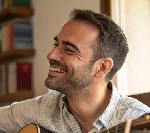 Author Carlos Herrera